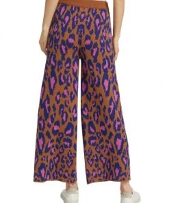 Farm Rio Leopard Pop Caramel Sweatpants -Farm Rio And Pom Pom at Home Sales unnamed file 735